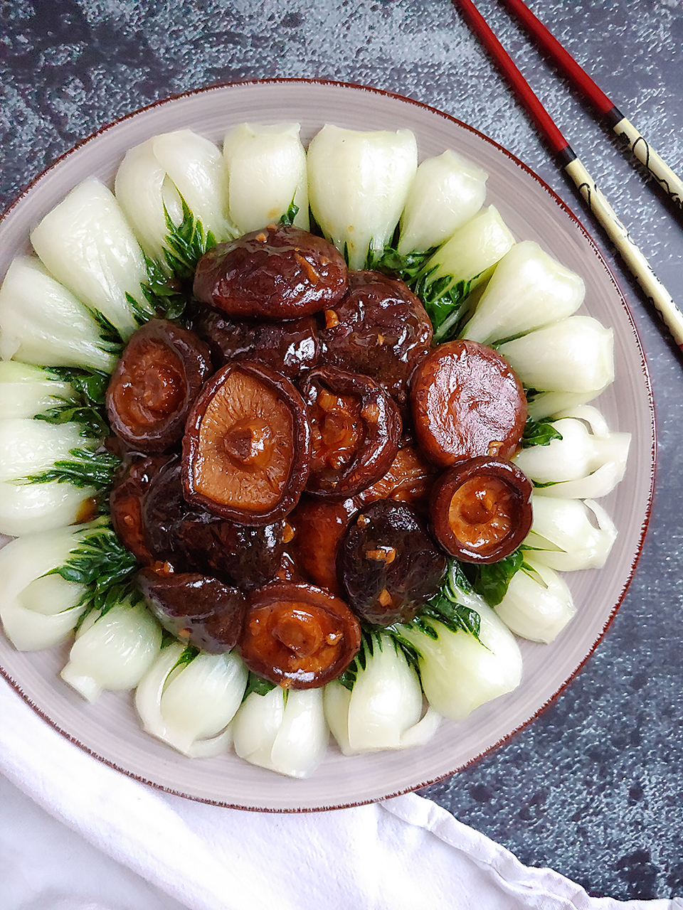 Chinese Braised Mushrooms - Cook With Chopsticks