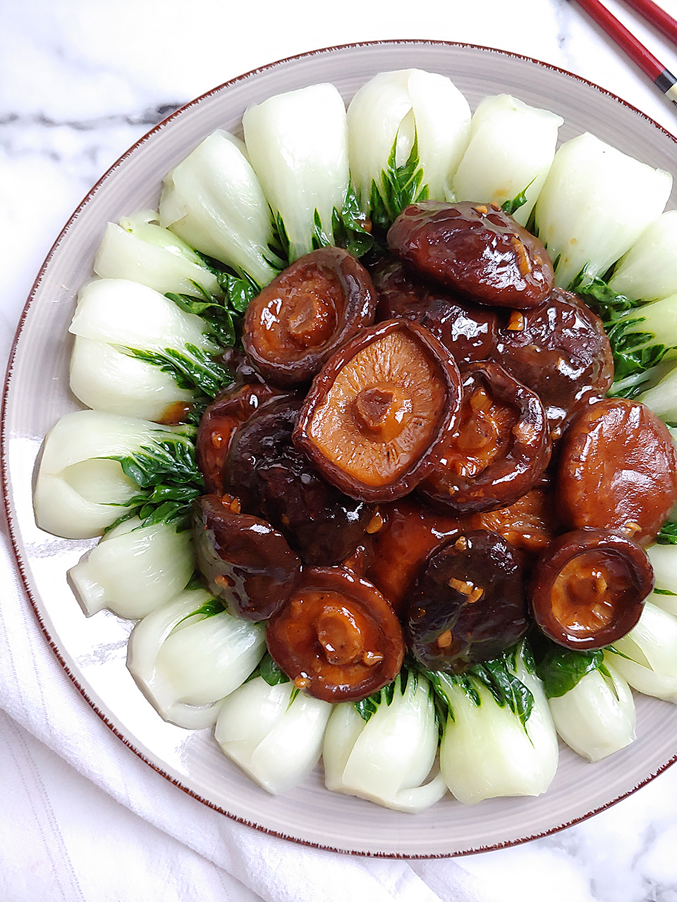 Chinese Braised Mushrooms - Cook With Chopsticks